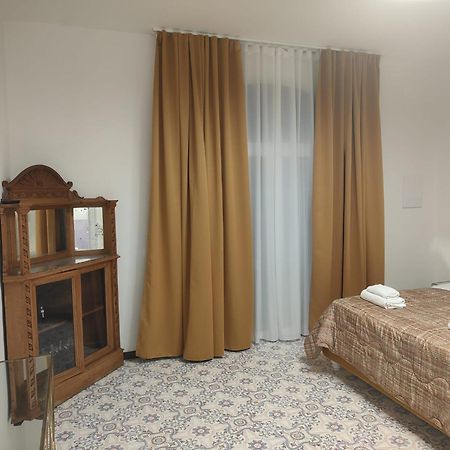 Casa Enzina Hotel Sorrento Bagian luar foto