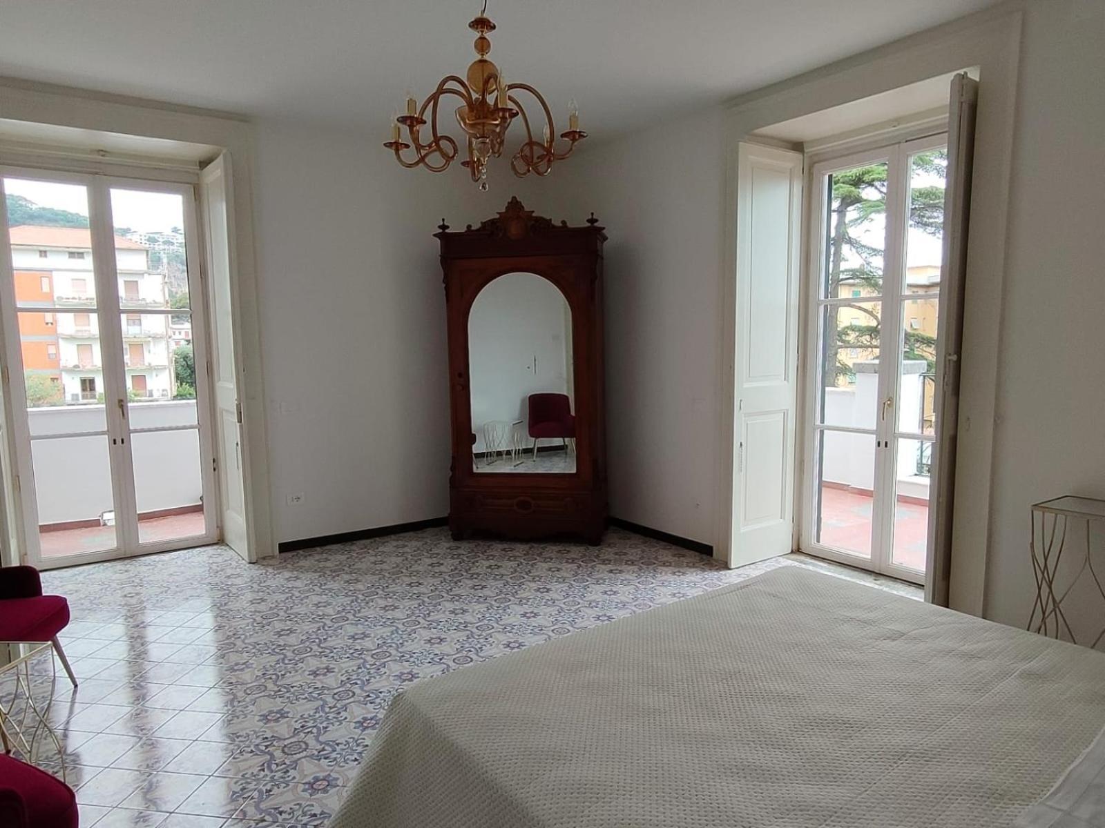 Casa Enzina Hotel Sorrento Bagian luar foto