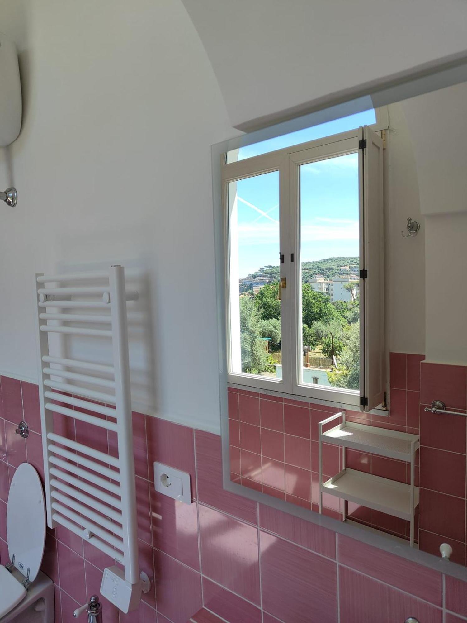 Casa Enzina Hotel Sorrento Bagian luar foto