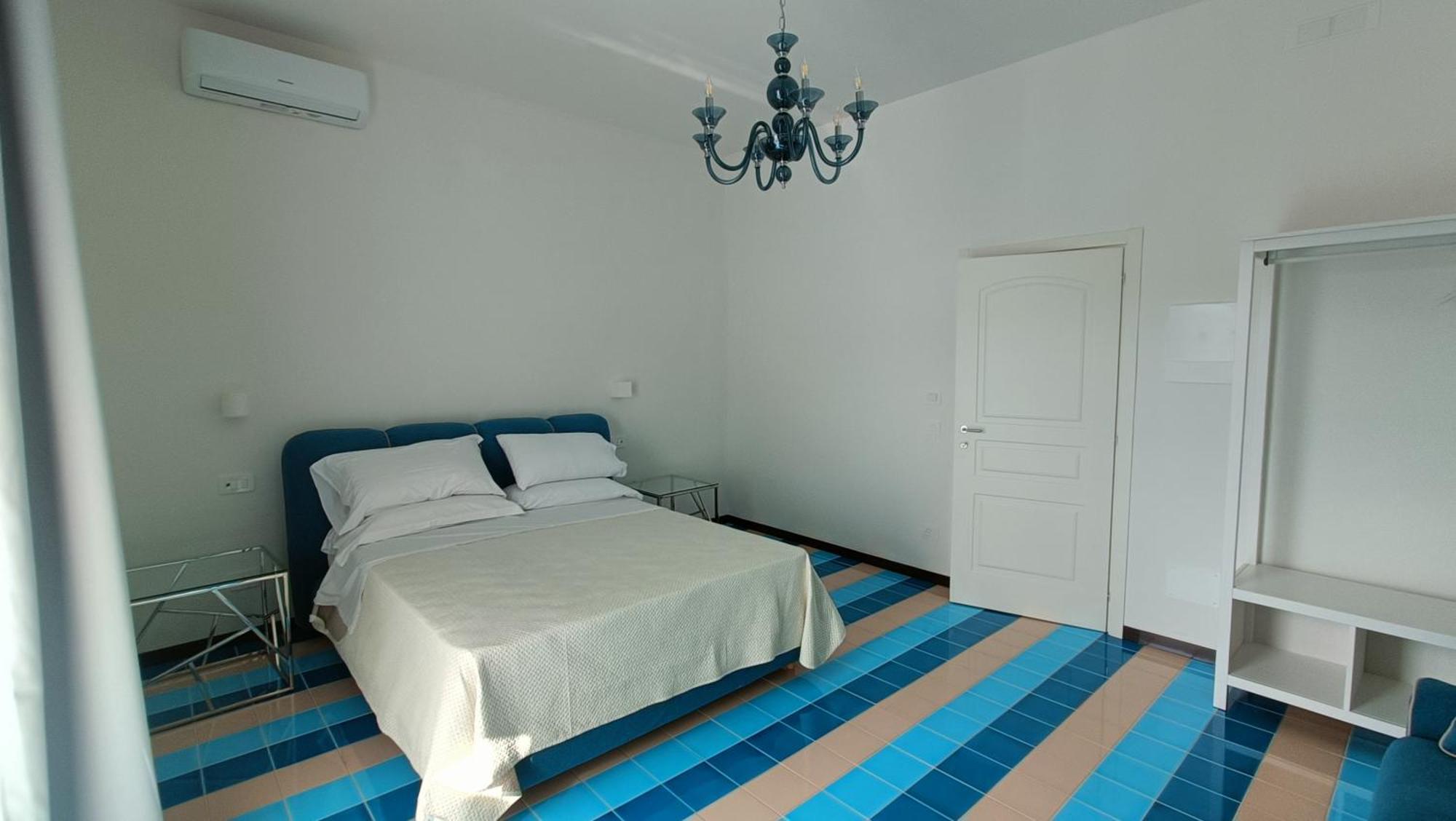 Casa Enzina Hotel Sorrento Bagian luar foto