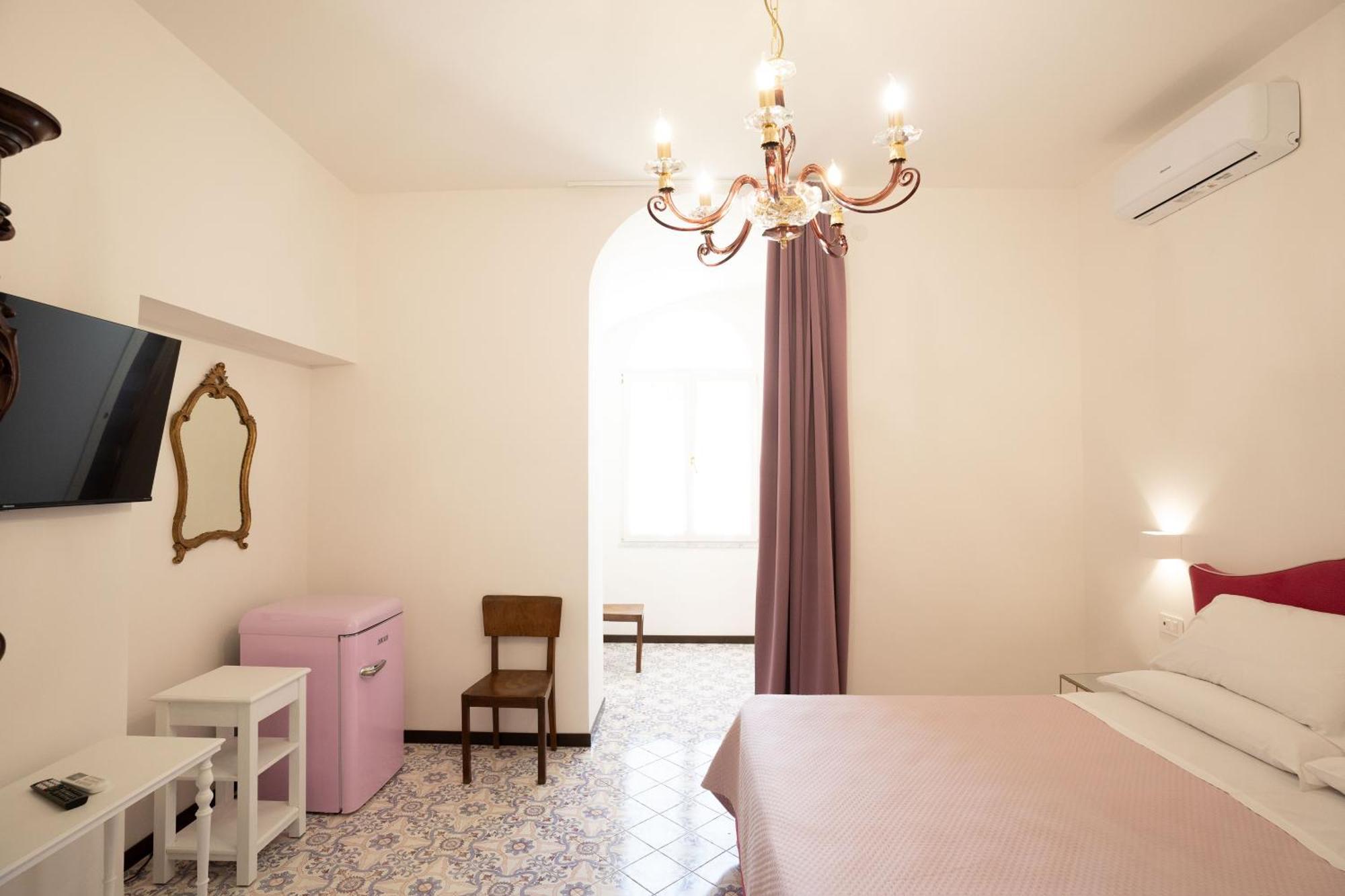 Casa Enzina Hotel Sorrento Bagian luar foto