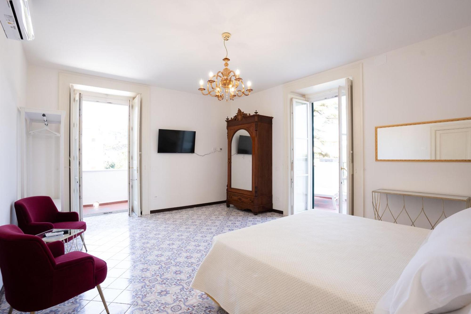 Casa Enzina Hotel Sorrento Bagian luar foto